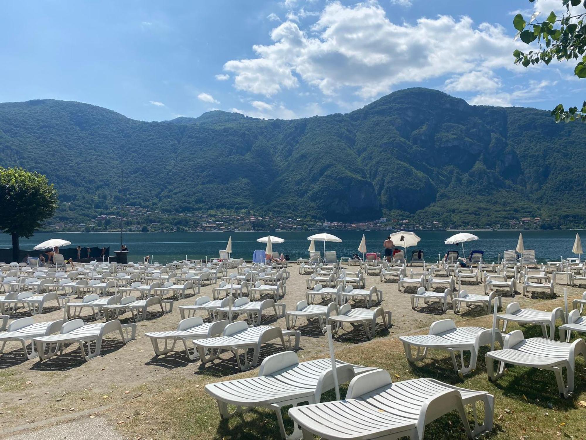 Villa The Swan - Composed By 2 Apartments Mandello del Lario Exterior photo